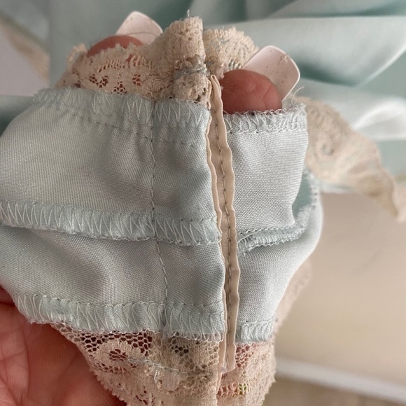 Lily of France romper - Picture 7 of 8